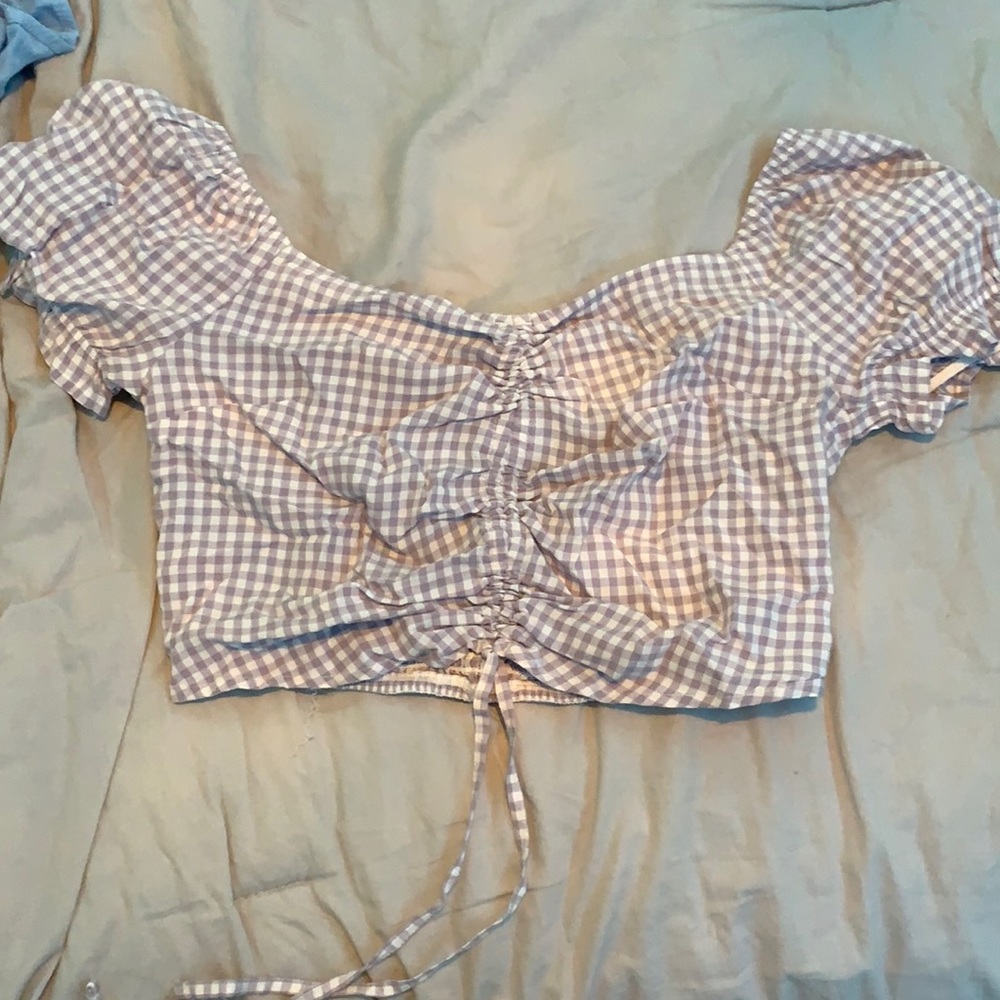 Hollister off the shoulder cropped top